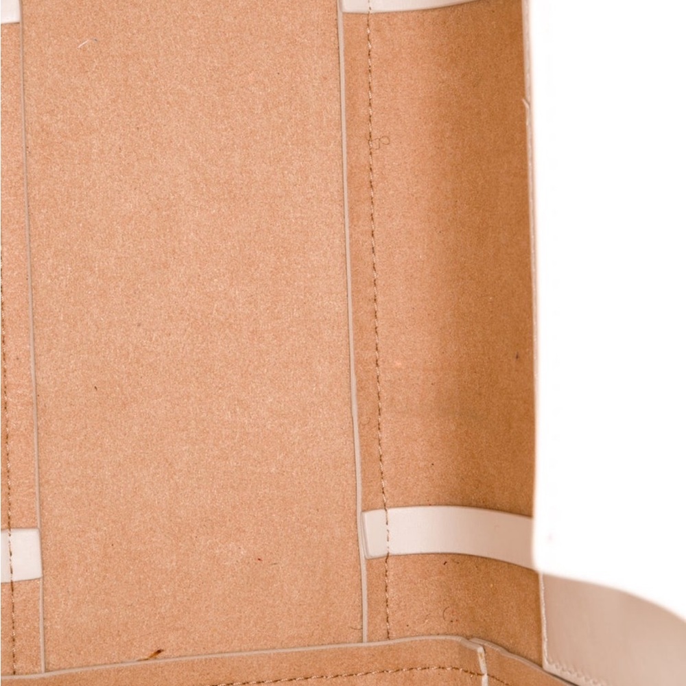 Off-White White Tote Bag with Structured Design - Picture 7 of 10